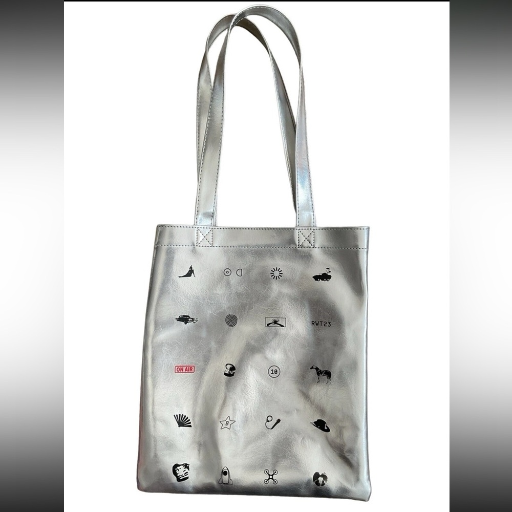 Beyoncé Tour Silver Graphic Tote Bag